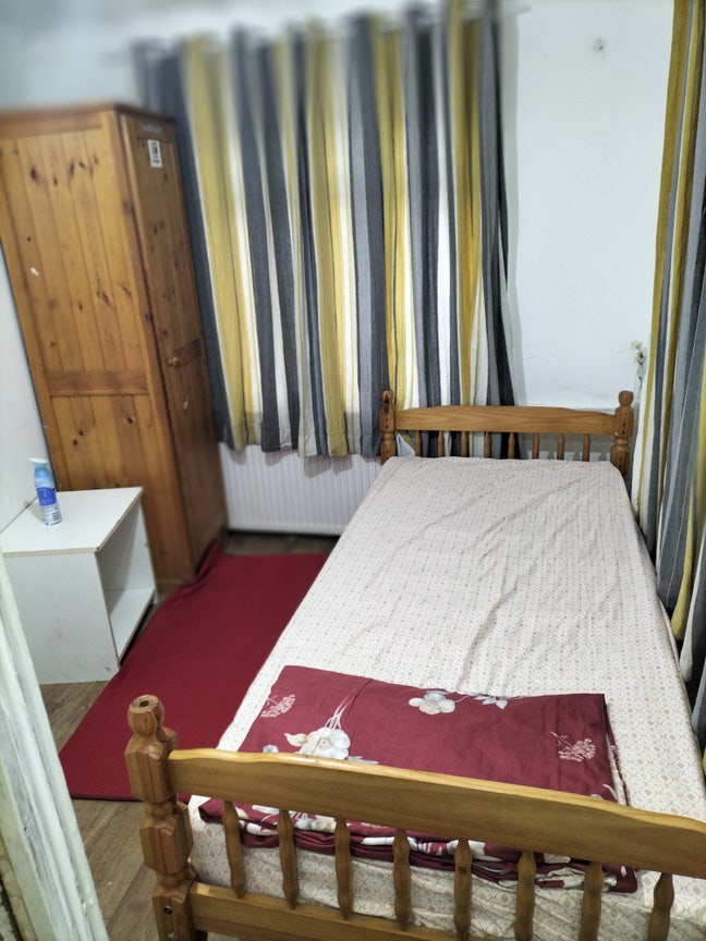 A Single room available to rent in wembley  Main Photo