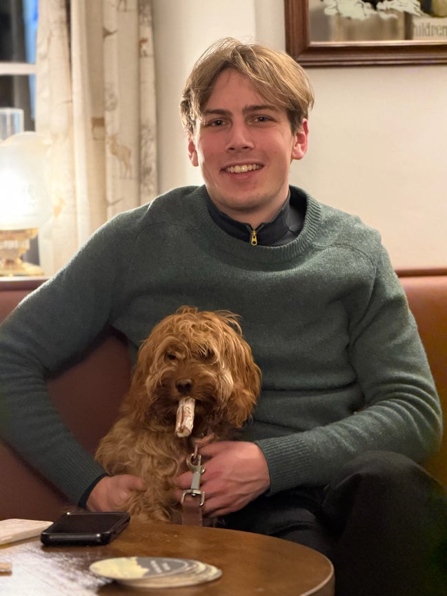 Young Professional Seeking Fun & Active Flat  Main Photo