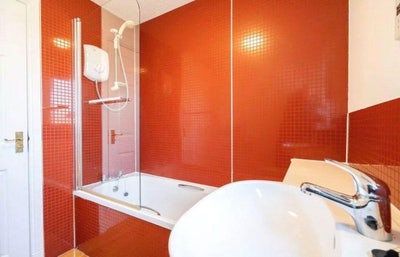 Single room available for rent Main Photo