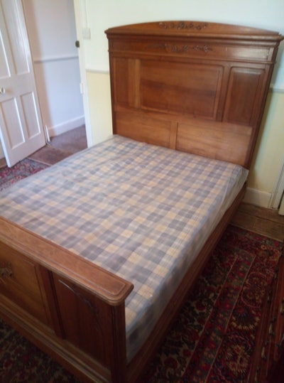 Large Room in town.  Main Photo