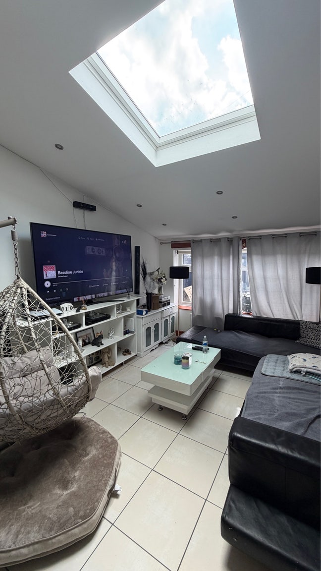 Single Room Available – Ideal for Students Main Photo