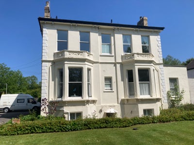 Superb furnished ground floor Georgian apartment Main Photo