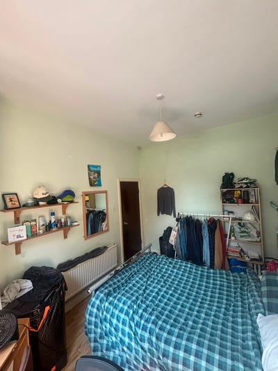 3 rooms available in a friendly house in Salford Main Photo