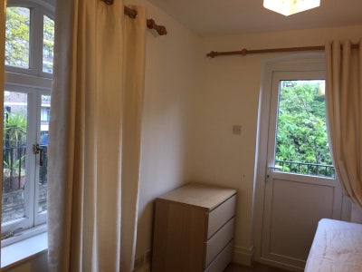  (Room Available  15/07/2026 ) Large Flat  Main Photo