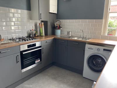 Islington room available 5mins from Angle station  Main Photo
