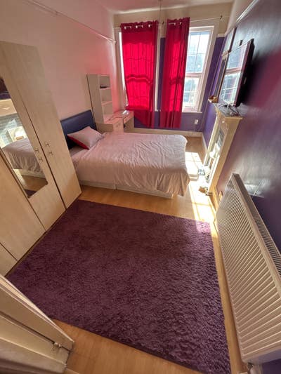 Room for rent  Main Photo