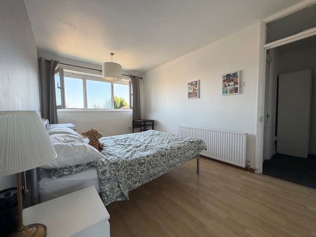 Specious Double room available  Main Photo