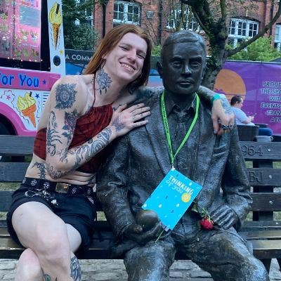 Postgrad looking for room in city centre  Main Photo