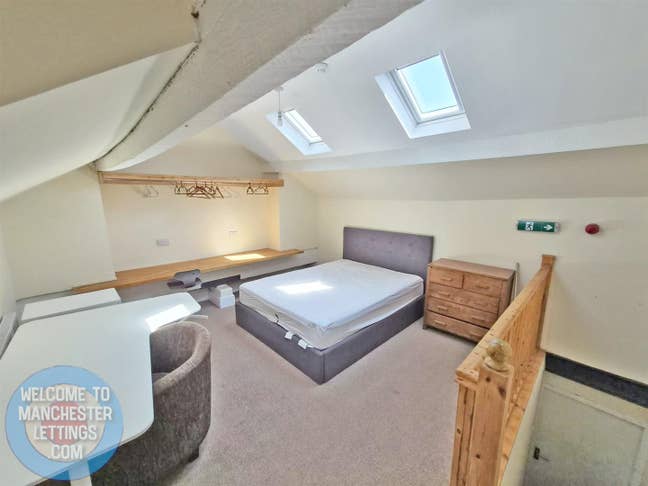 We Have Double Rooms All Bills Included Main Photo