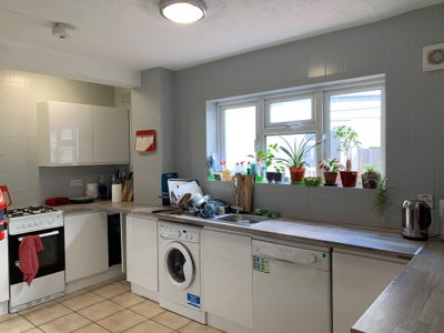 Double room - Cowley - bills included Main Photo