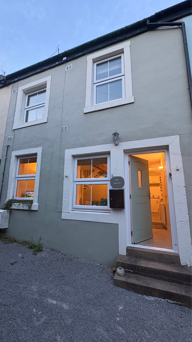 2 bed Cottage in the heart of Cockermouth Main Photo