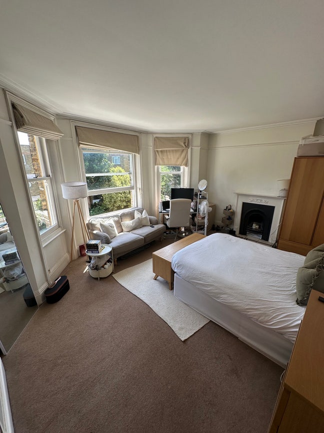 Double room in Fulham/Parsons Green  Main Photo