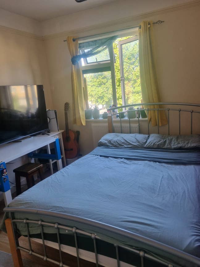 Double Bright Room Near Mill Road, Bills Included Main Photo