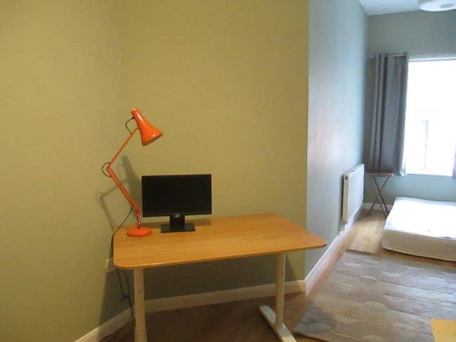 Spacious city centre double room - bills included. Main Photo
