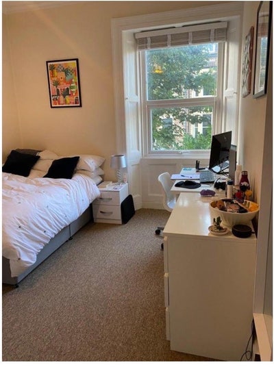 Double room with en-suite in a maisonette Main Photo