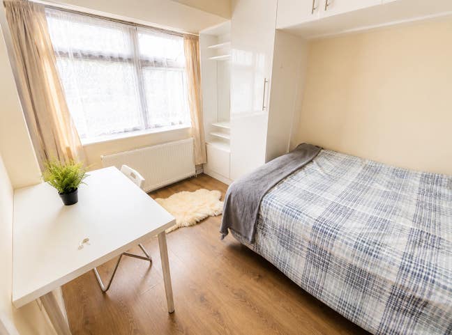 🌟 All Bills Included | Stylish Studio Room in SE5 Main Photo