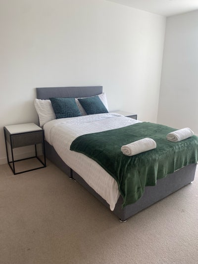 En suite room Main Photo