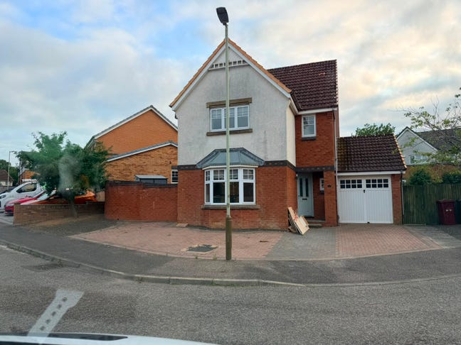 3 bed detached house to rent  Main Photo