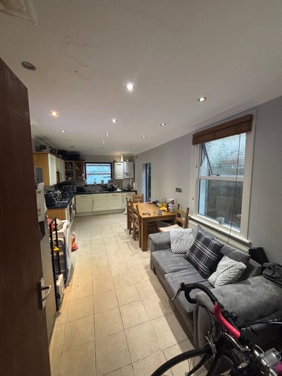 Two rooms in social house - Brixton Hill Main Photo