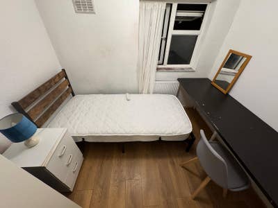 Single Room in Barnwell Main Photo