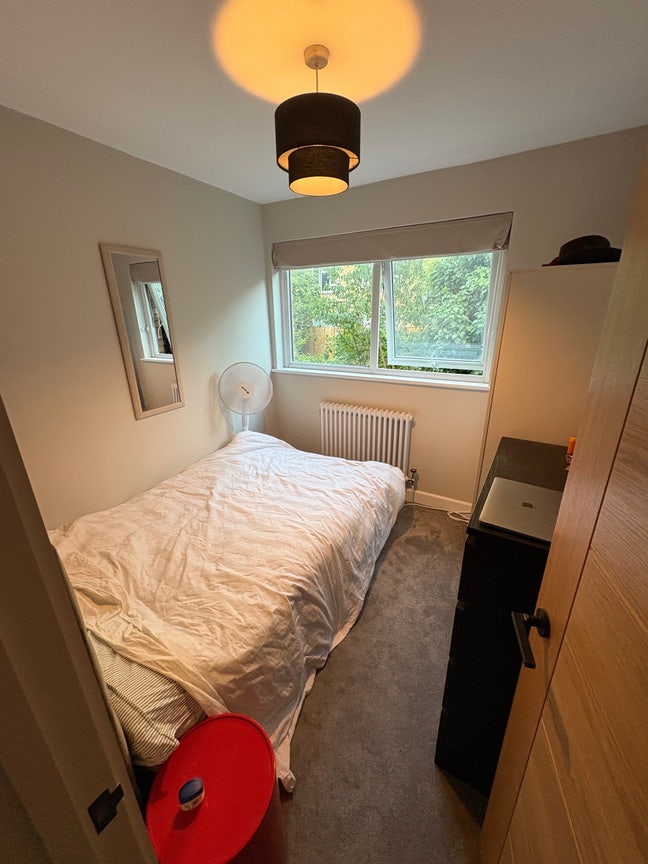 Summer Sublet Wanted in Notting Hill Main Photo