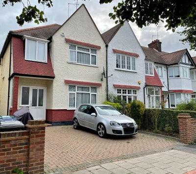 Double Room (Finchley Central) Main Photo
