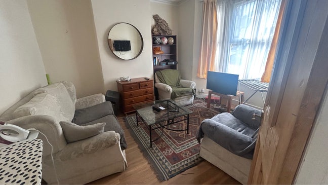 Double room in Tooting Broadway  Main Photo