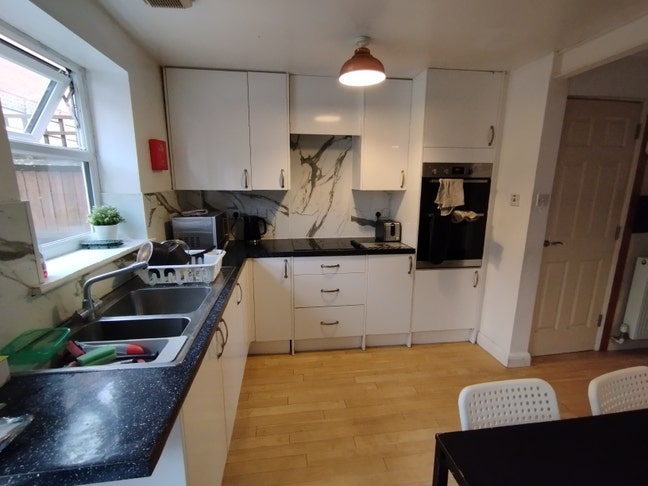 En-Suite Rooms in Student Property – Derby City  Main Photo
