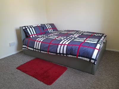 Spacious Furnished Double Room in Tilbury Main Photo