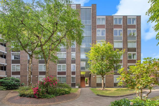 3 Renovated Rooms near St Johns Wood-Regent's Park Main Photo