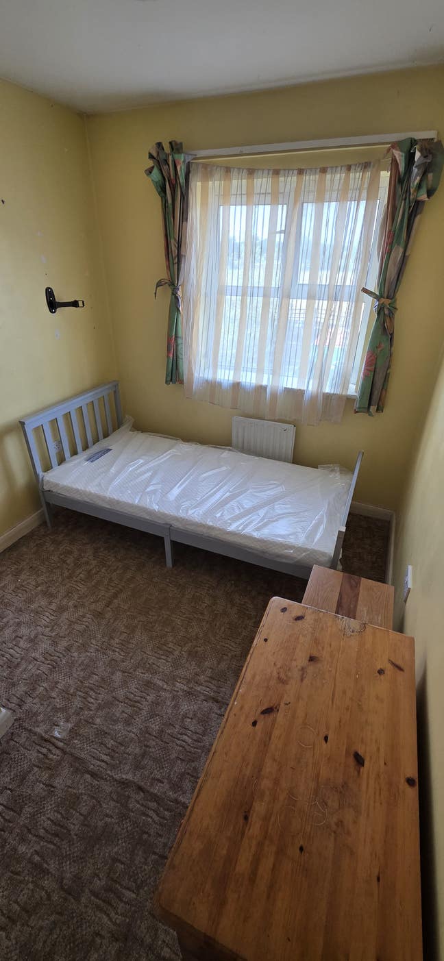 Single room in Shared House - Kingsbury Main Photo