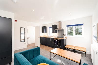 All Bills Inc - Self-Contained 1-Bed Apartment  Main Photo