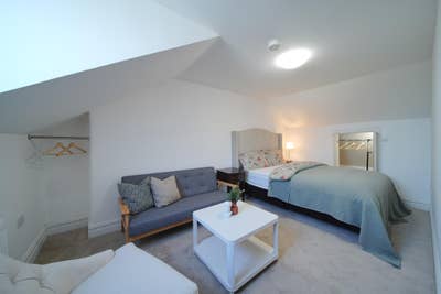 Free Cleaning Service-All Bills Included Main Photo