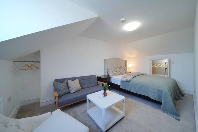 Free Cleaning Service-All Bills Included Main Photo