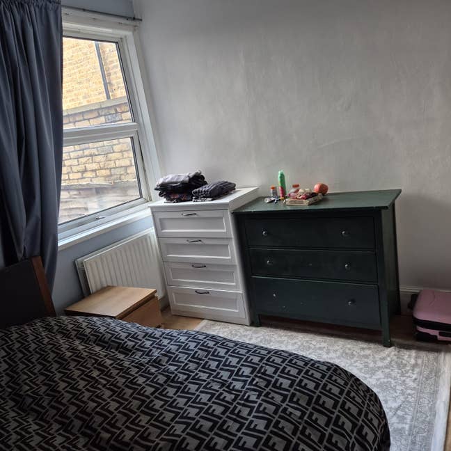 Double Room in Walthamstow (house with livingroom) Main Photo