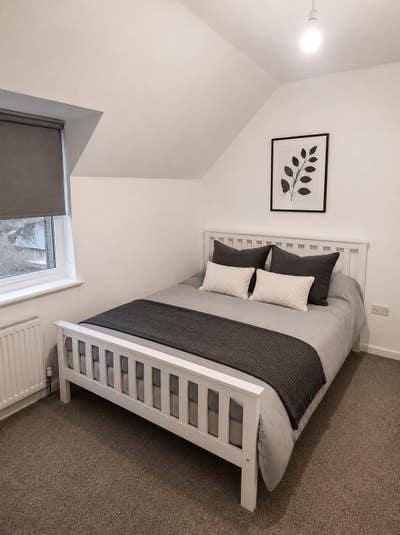 Room in Town center Main Photo