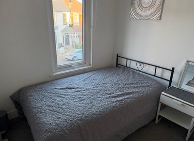  Single  room  for  rent Main Photo