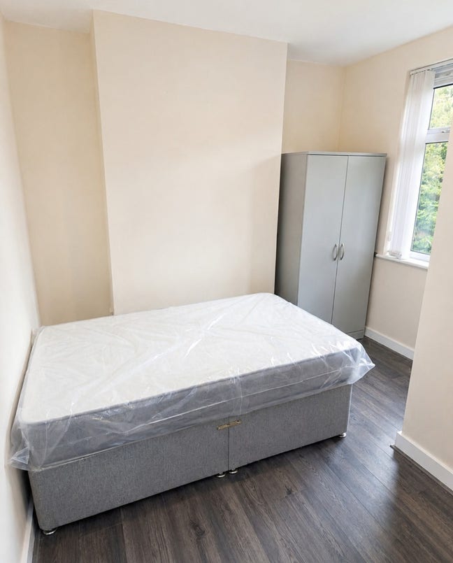 4 Bedroom Terrace | &pound;95pw All Bills Included | Main Photo