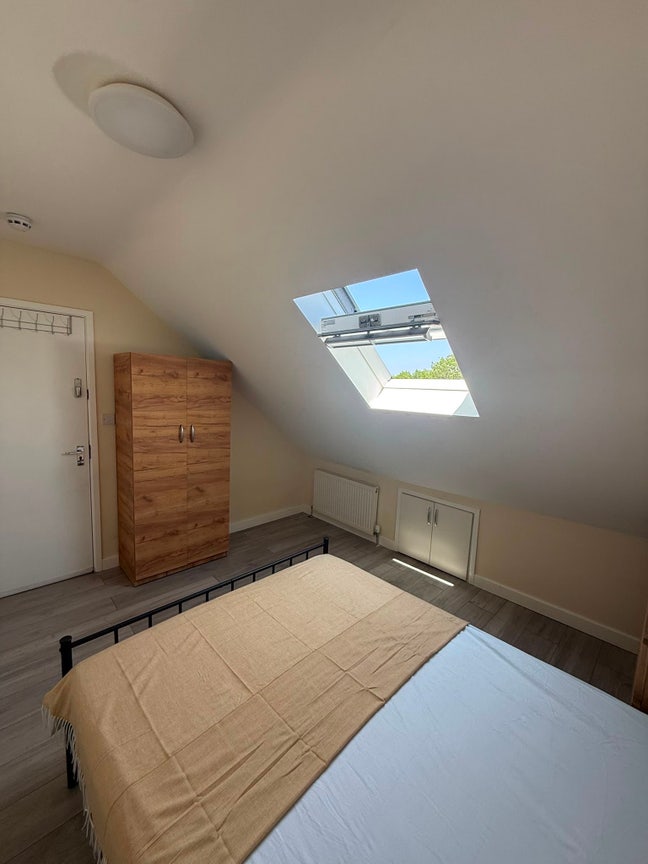 Cozy Double Room in Beautiful Place- Wembley Main Photo