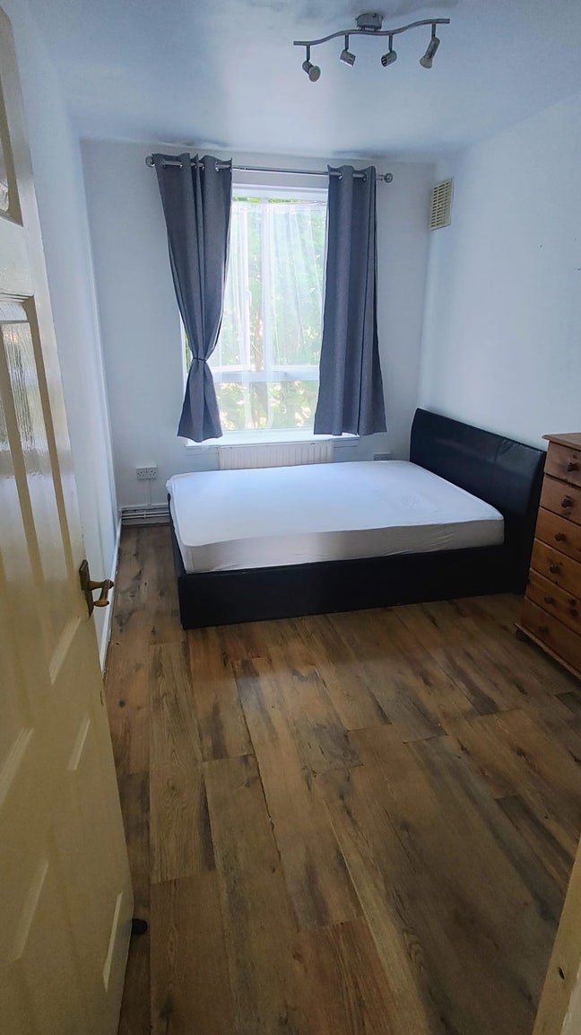 Double room - SE17  Main Photo
