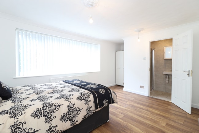 Newly Refurbished Room Main Photo