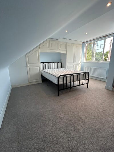 Ensuite Room Available – Rosehill Avenue, SM1 3HG Main Photo