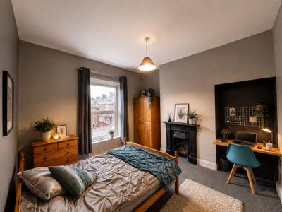 ✨ Premium Student House | Beautifully Presented ✨ Main Photo