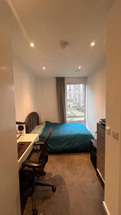 Affordable Double Room in East Village Main Photo