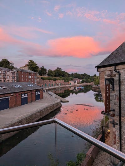 Housemate Wanted – Beautiful 2-Bedroom Quayside Main Photo