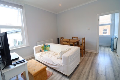 🏡 2 Rooms Available/Shared Living Room/Fulham Main Photo