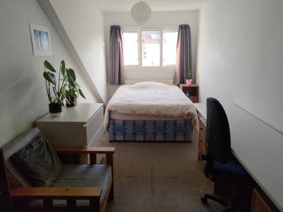 Double room for rent (Female preferred) Main Photo
