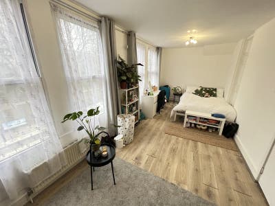 Spacious Rooms W/ lounge from &pound;288pw Main Photo