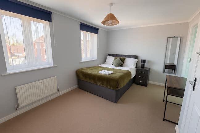 6 Double Rooms Near Hinkley Point Main Photo