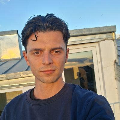 31 year old Male seeks a double room Main Photo